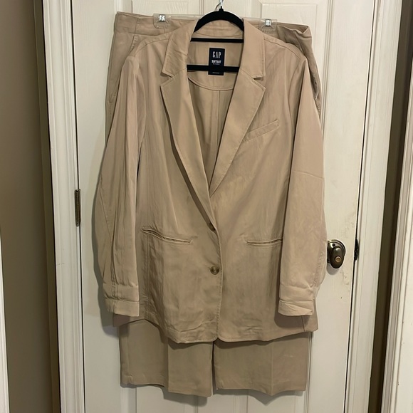 2p Gap SoftSuit Blazer - Picture 1 of 7